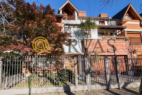 Carlos Casares 2479
