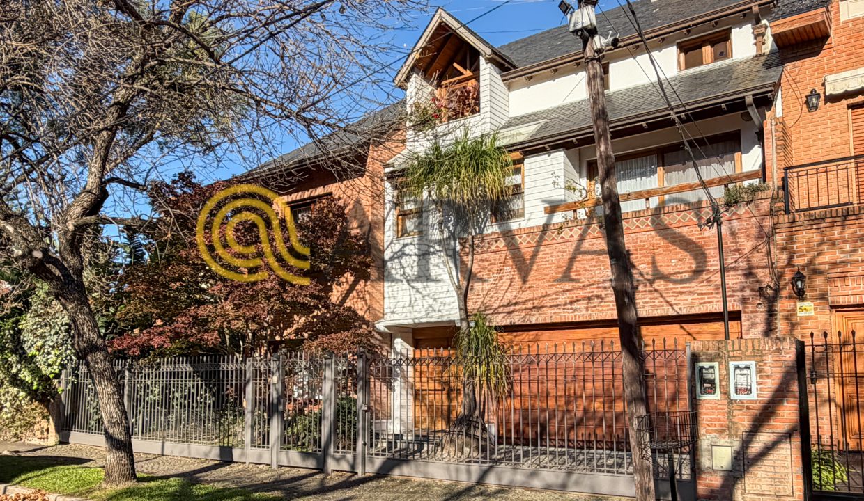 Carlos Casares 2479