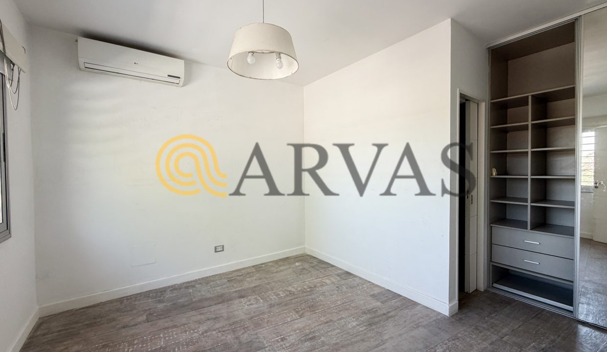 Arias 2090